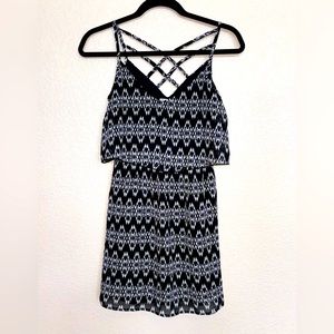 EUC Black and White mini dress.